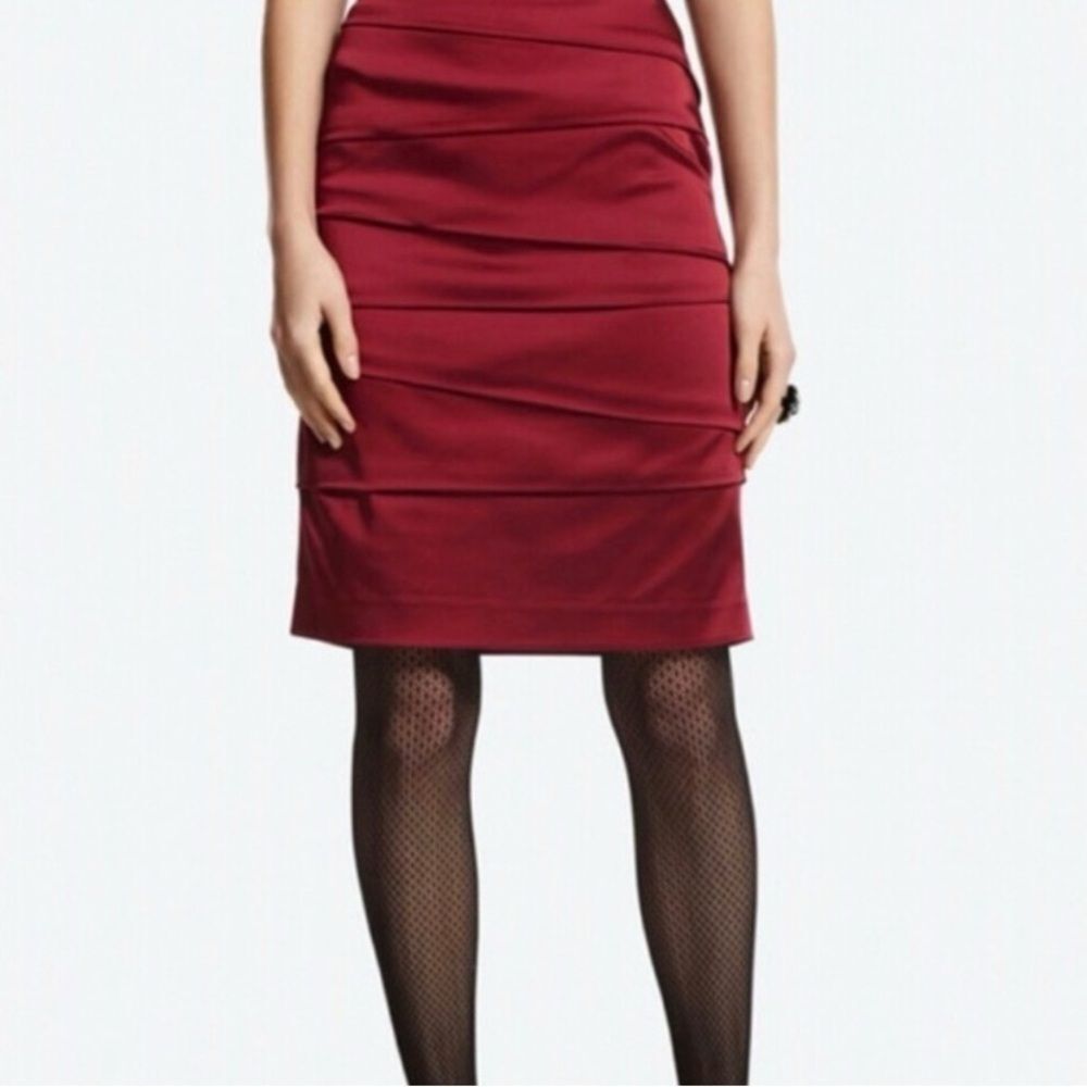 WHBM Satin Ruched Skirt Wine Burgundy Size 4 Festive Cocktail Formal